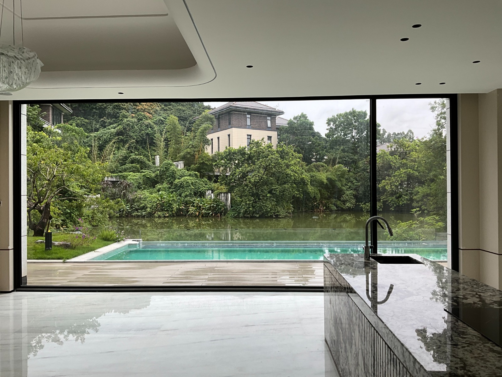 Pool View Window